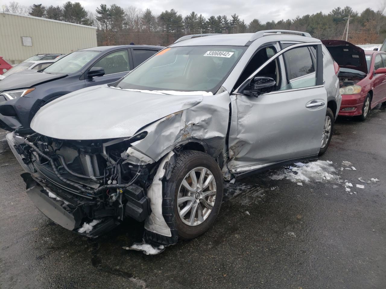 Photo 2 from auction – 2018 NISSAN ROGUE S with VIN 5N1AT2MV3JC837866