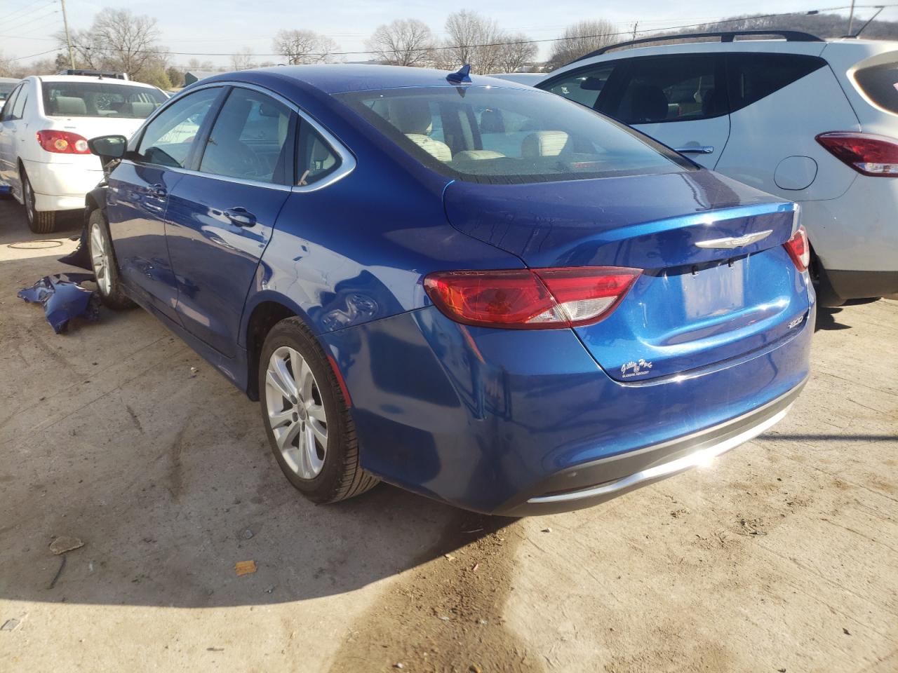Photo 3 from auction – 2016 CHRYSLER 200 LIMITE with VIN 1C3CCCAB0GN192320