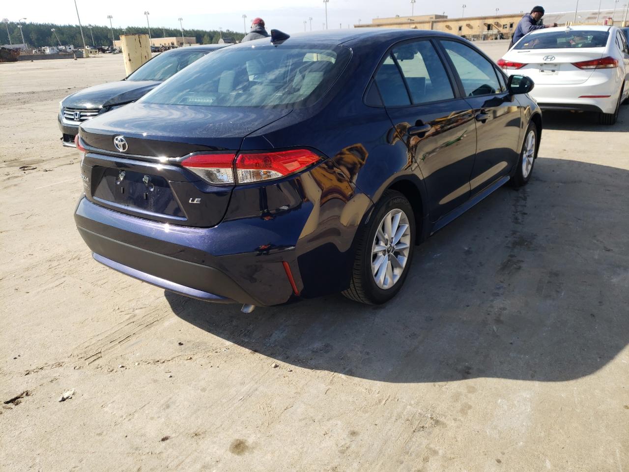 Photo 4 from auction – 2021 TOYOTA COROLLA LE with VIN 5YFVPMAE7MP257204