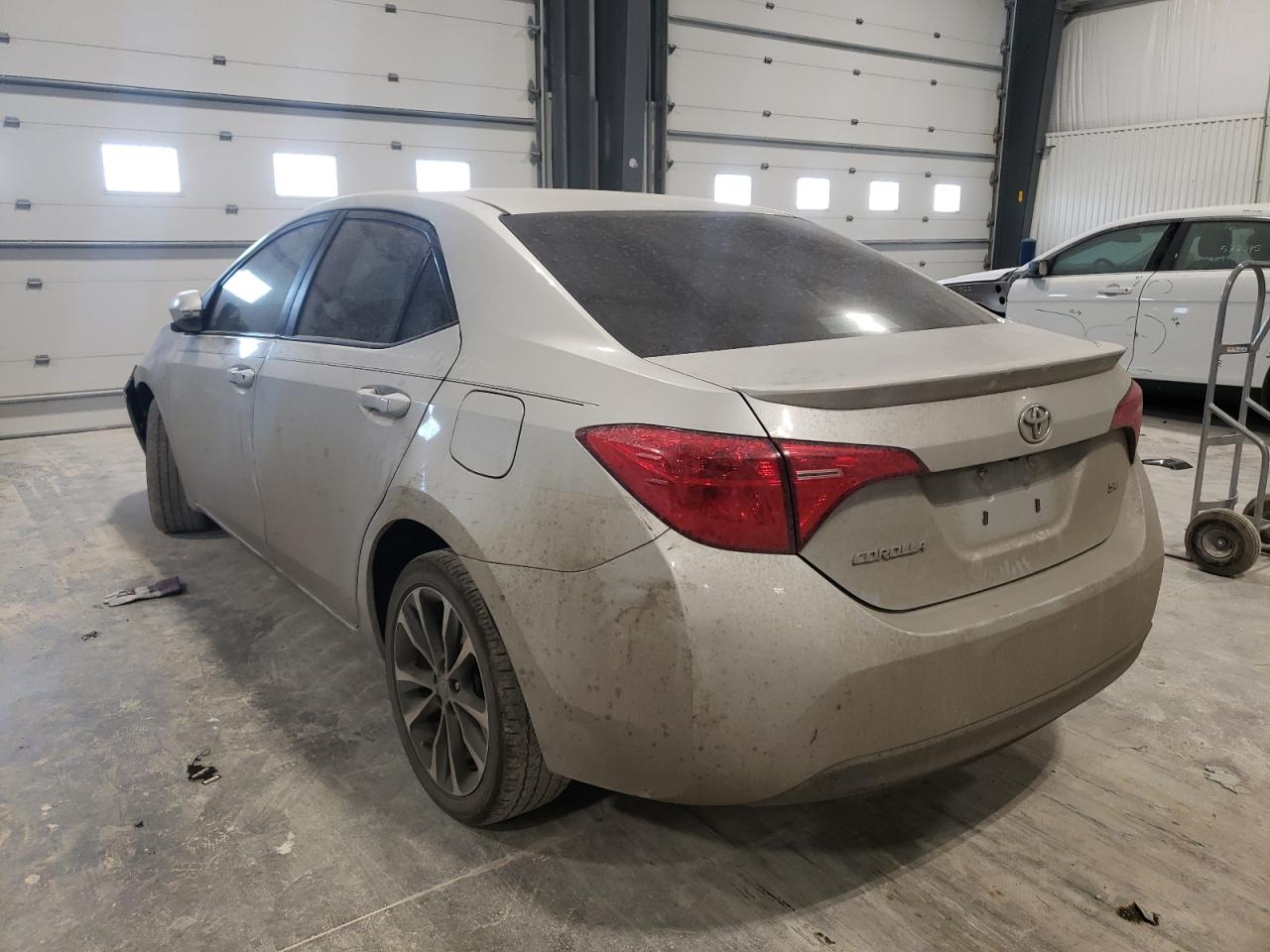 Photo 3 from auction – 2019 TOYOTA COROLLA L with VIN 2T1BURHE2KC216068