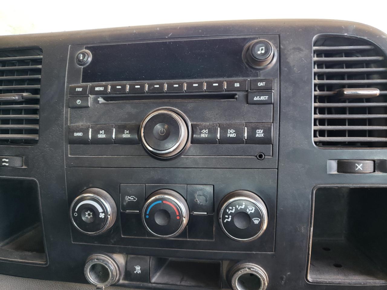 Photo 9 from auction – 2008 GMC SIERRA K15 with VIN 2GTEK13C181267479