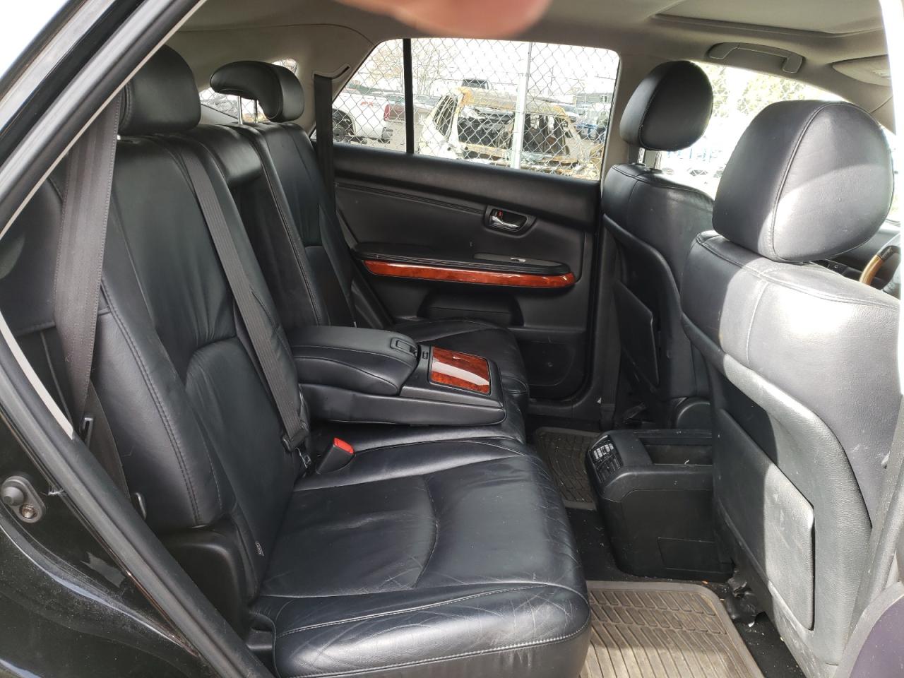 Photo 6 from auction – 2004 LEXUS RX 330 with VIN 2T2HA31U74C031563