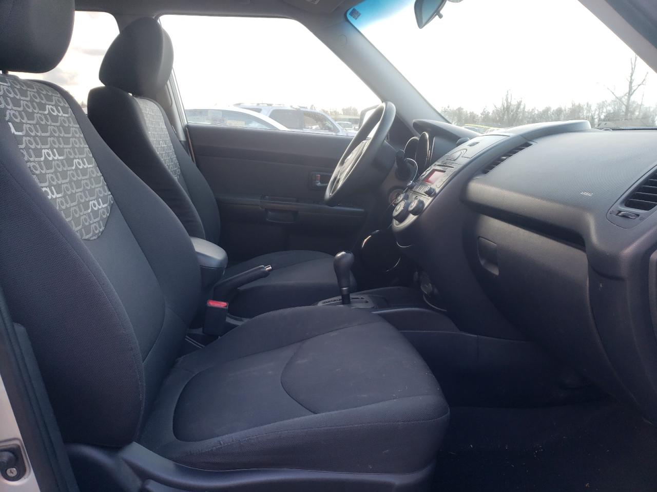 Photo 5 from auction – 2010 KIA SOUL + with VIN KNDJT2A26A7140750