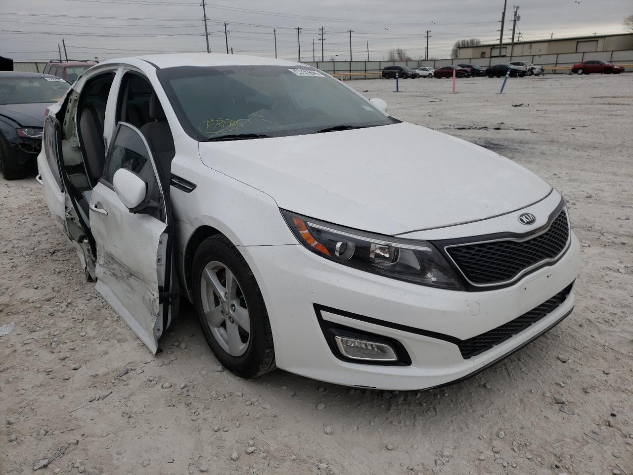 KIA OPTIMA LX 2015 with VIN KNAGM4A76F5655388 - Photo from auction