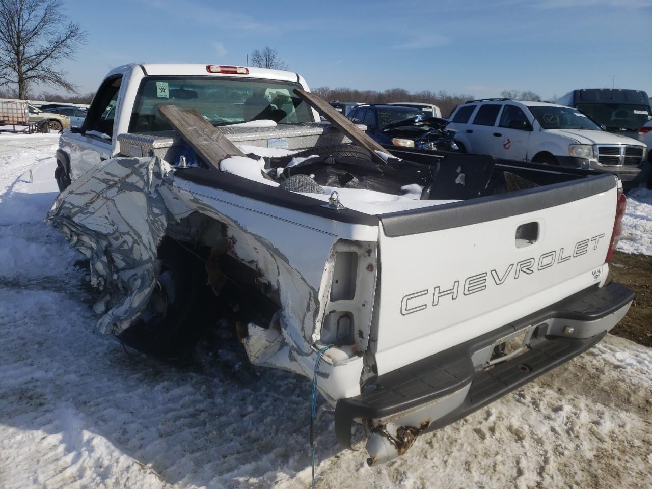 Photo 3 from auction – 2003 CHEVROLET SILVERADO with VIN 1GCEC14XX3Z156525