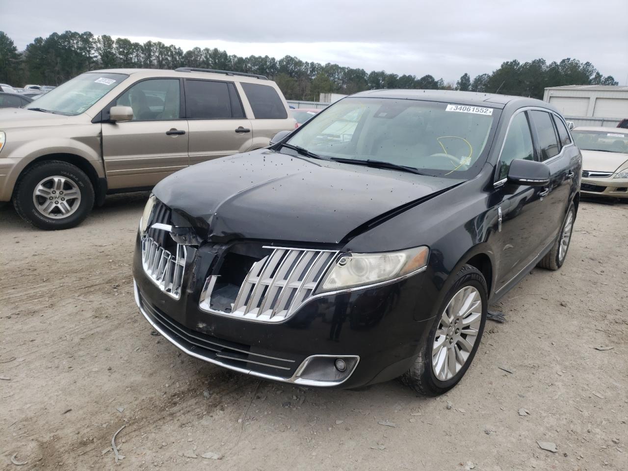 Photo 2 from auction – 2011 LINCOLN MKT with VIN 2LMHJ5FR7BBJ51955