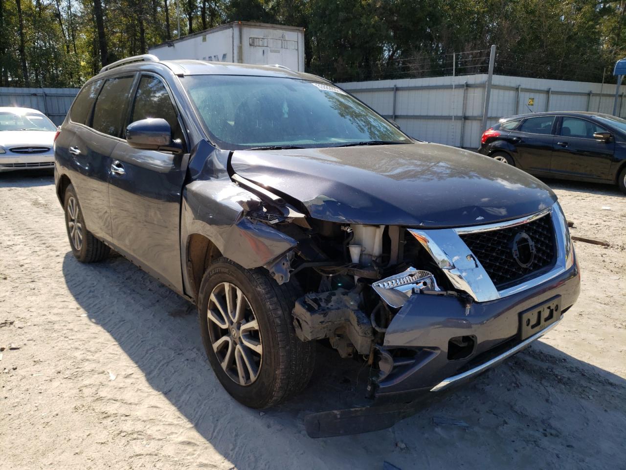 NISSAN PATHFINDER 2014 with VIN 5N1AR2MN1EC601740 - Photo from auction