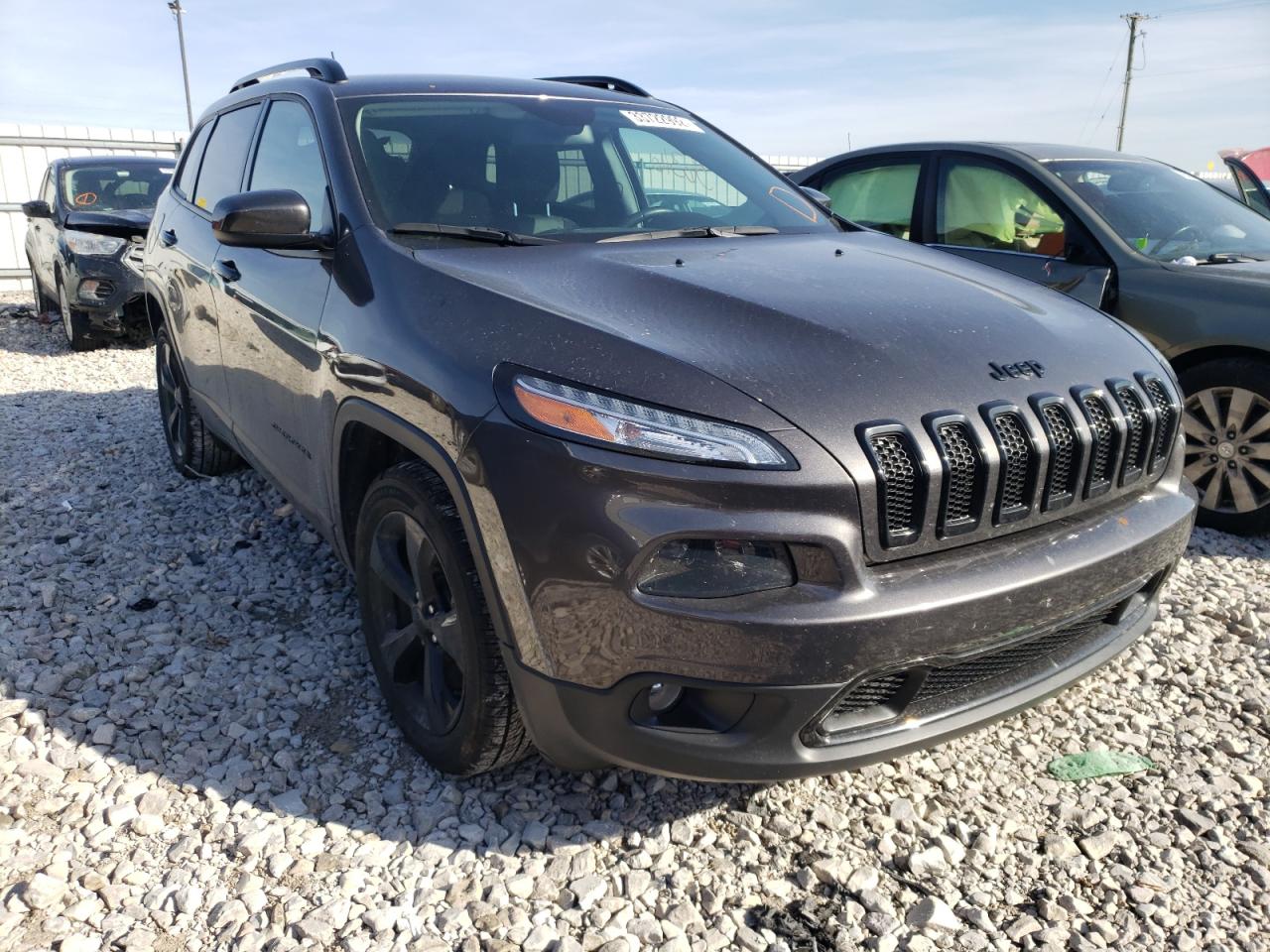JEEP CHEROKEE L 2018 with VIN 1C4PJLCB1JD621090 - Photo from auction