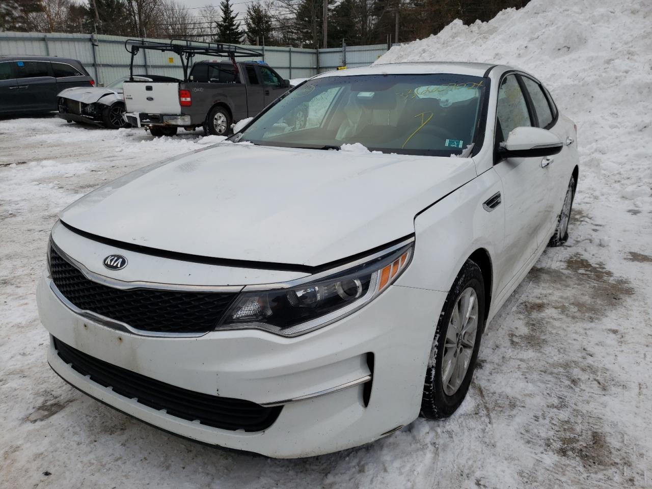 Photo 2 from auction – 2018 KIA OPTIMA LX with VIN 5XXGT4L3XJG186715