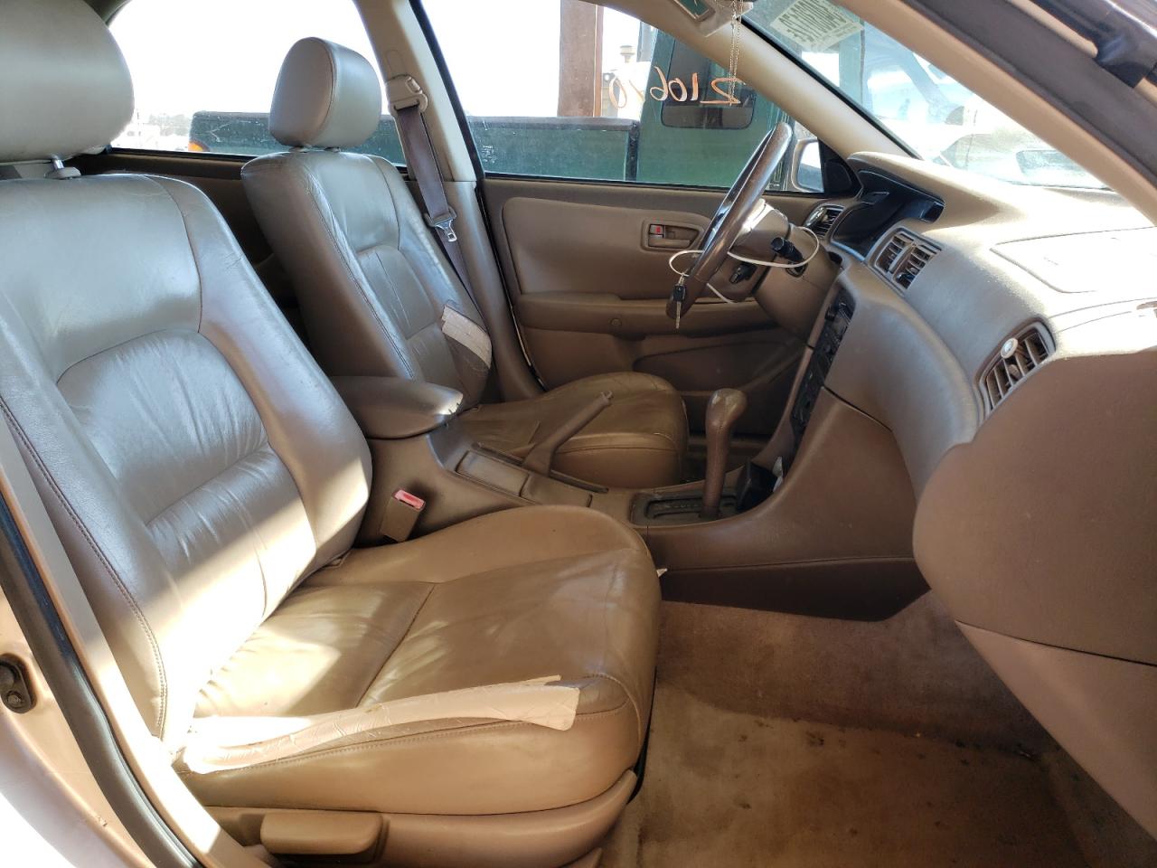 Photo 5 from auction – 2000 TOYOTA CAMRY CE with VIN JT2BG22KXY0391886