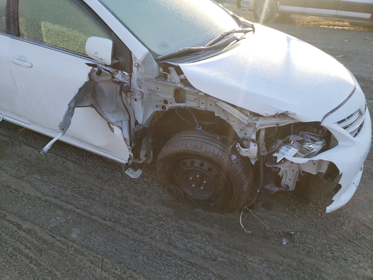 Photo 9 from auction – 2013 TOYOTA COROLLA BA with VIN 2T1BU4EE6DC001268