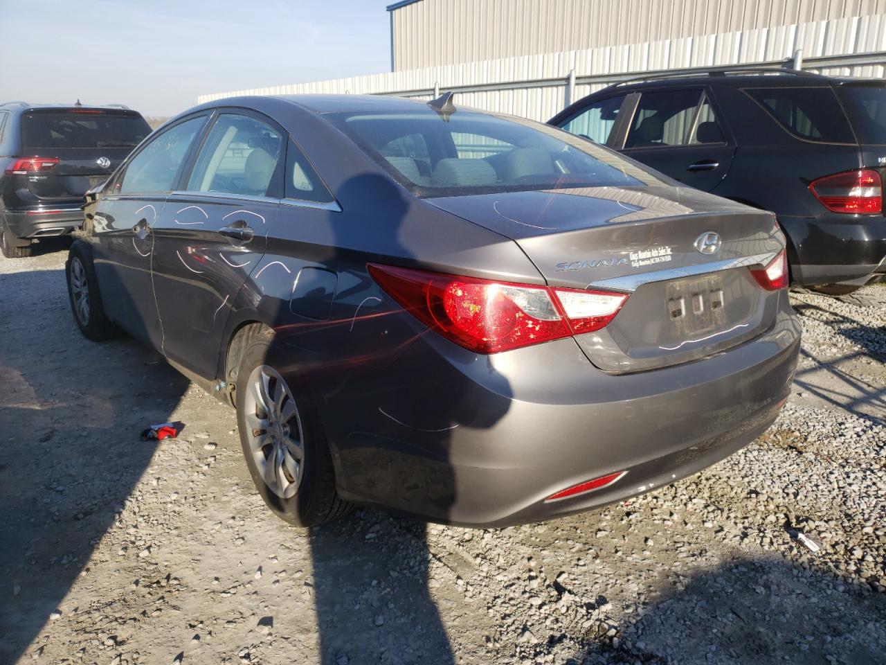 Photo 3 from auction – 2011 HYUNDAI SONATA GLS with VIN 5NPEB4AC2BH083307