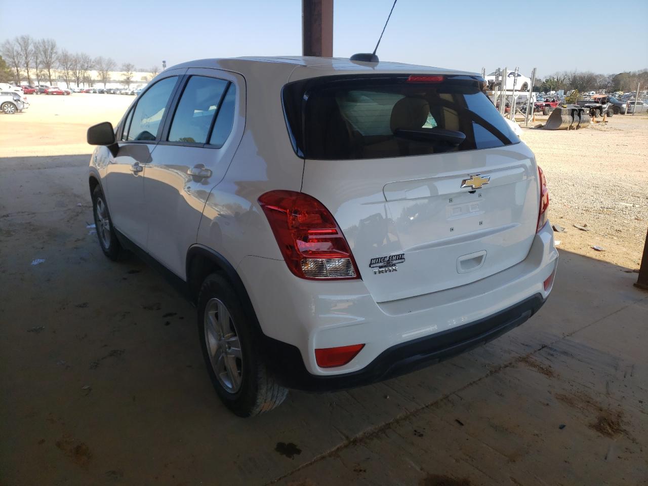Photo 3 from auction – 2020 CHEVROLET TRAX LS with VIN KL7CJKSB2LB045712