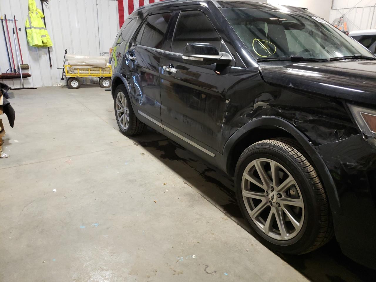 Photo 9 from auction – 2016 FORD EXPLORER L with VIN 1FM5K8F87GGC49324