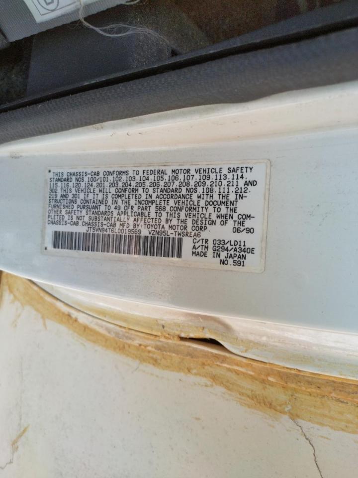 Photo 10 from auction – 1990 OTHR WINNEBAGO with VIN JT5VN94T6L0019569