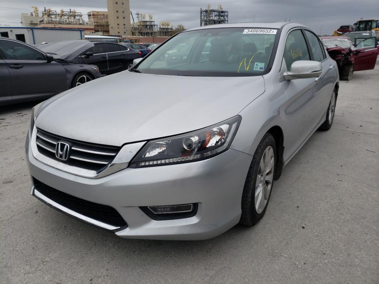 Photo 2 from auction – 2013 HONDA ACCORD EXL with VIN 1HGCR2F85DA106232