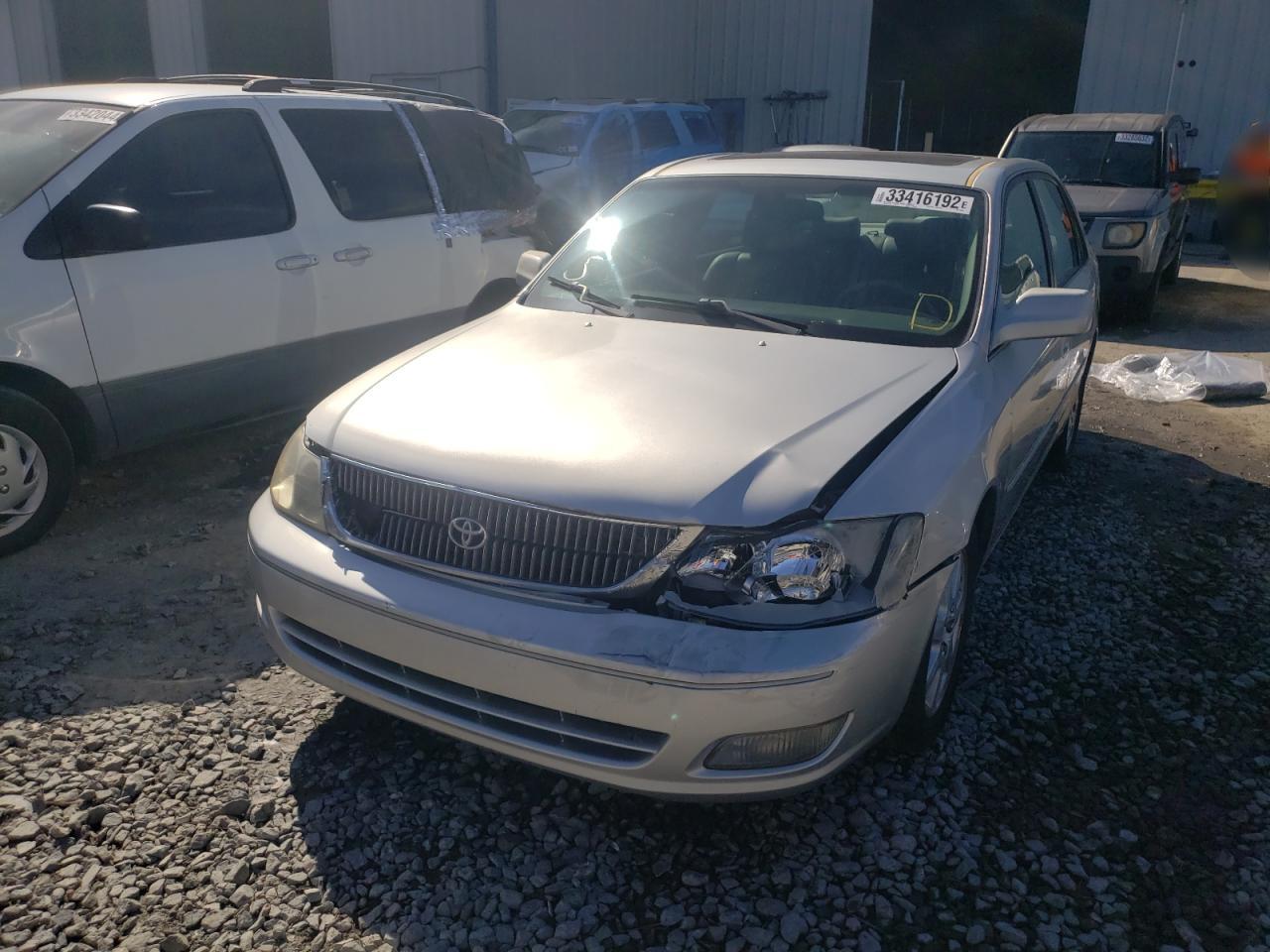 Photo 9 from auction – 2000 TOYOTA AVALON XL with VIN 4T1BF28B9YU038853