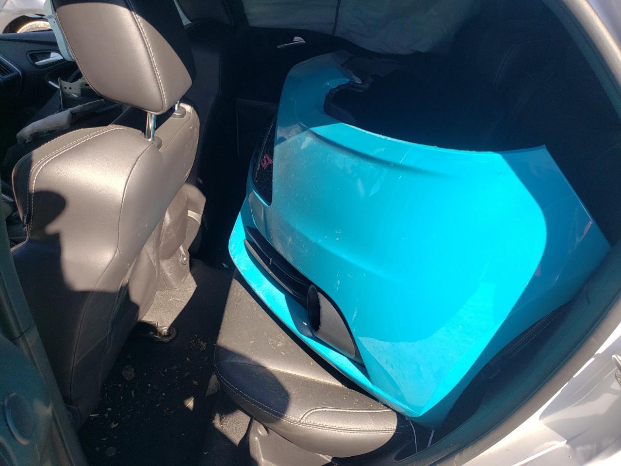 Photo 6 from auction – 2013 FORD FOCUS ST with VIN 1FADP3L92DL383376