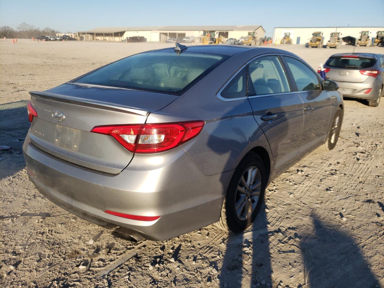Photo 4 from auction – 2016 HYUNDAI SONATA SE with VIN 5NPE24AF6GH402368