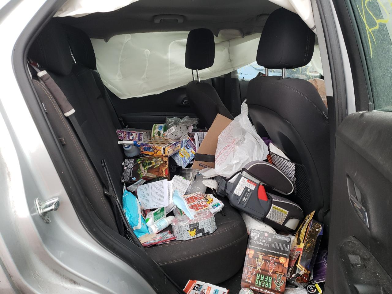 Photo 6 from auction – 2018 CHEVROLET TRAX LS with VIN 3GNCJKSB3JL370620