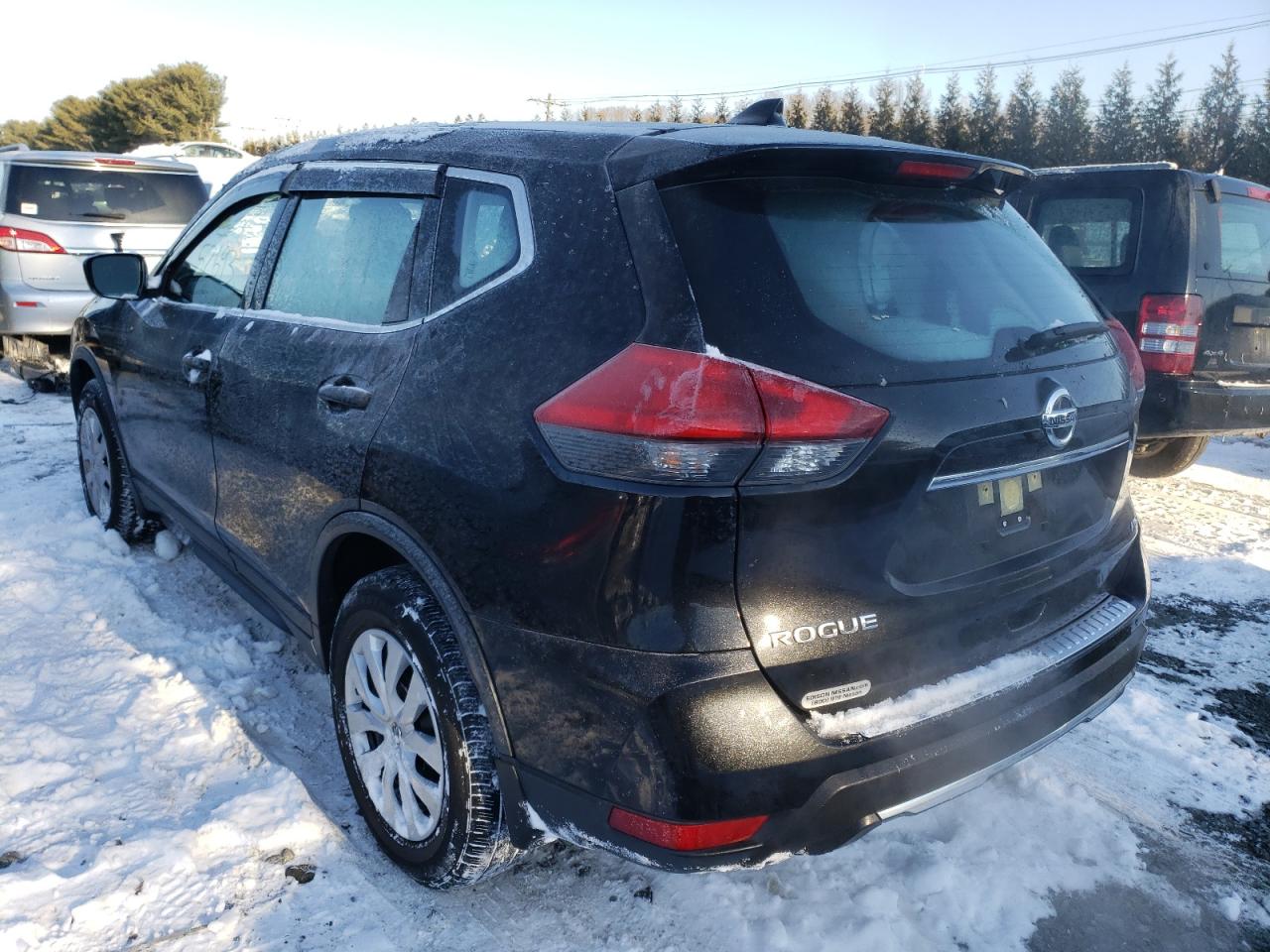 Photo 3 from auction – 2017 NISSAN ROGUE S with VIN JN8AT2MVXHW264238