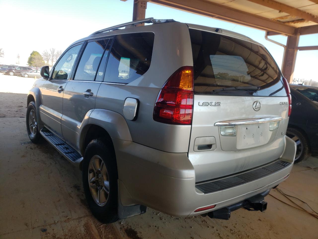 Photo 3 from auction – 2004 LEXUS GX 470 with VIN JTJBT20X440051285