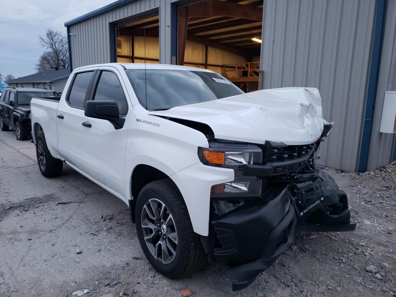 Photo 1 from auction – 2019 CHEVROLET SILVERADO with VIN 3GCPWAEF1KG261829