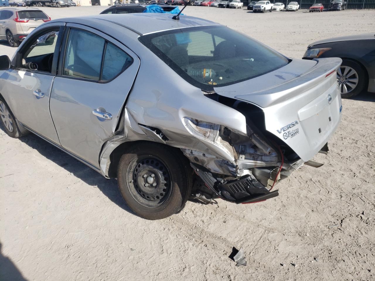 Photo 9 from auction – 2015 NISSAN VERSA with VIN 3N1CN7APXFL906657