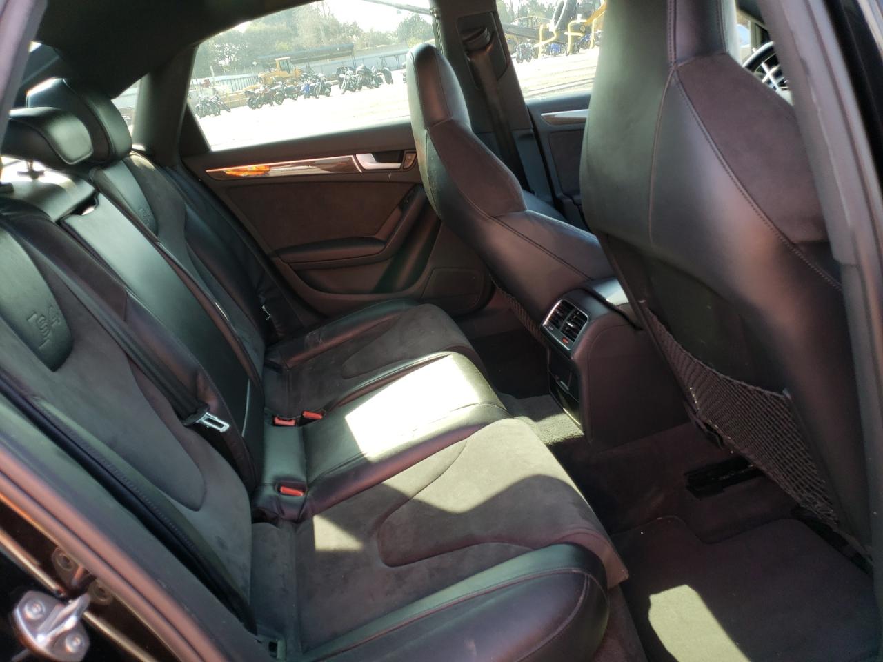 Photo 6 from auction – 2011 AUDI S4 PREMIUM with VIN WAUBGAFL2BA172844