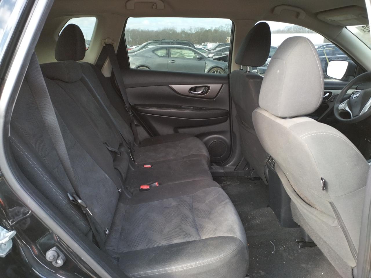 Photo 6 from auction – 2016 NISSAN ROGUE S with VIN KNMAT2MV2GP602249