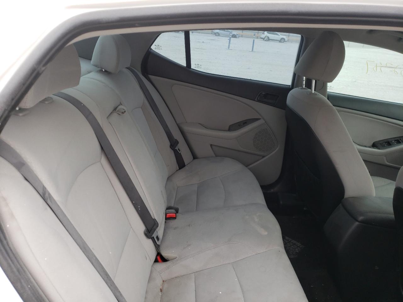 Photo 6 from auction – 2015 KIA OPTIMA LX with VIN KNAGM4A76F5655388