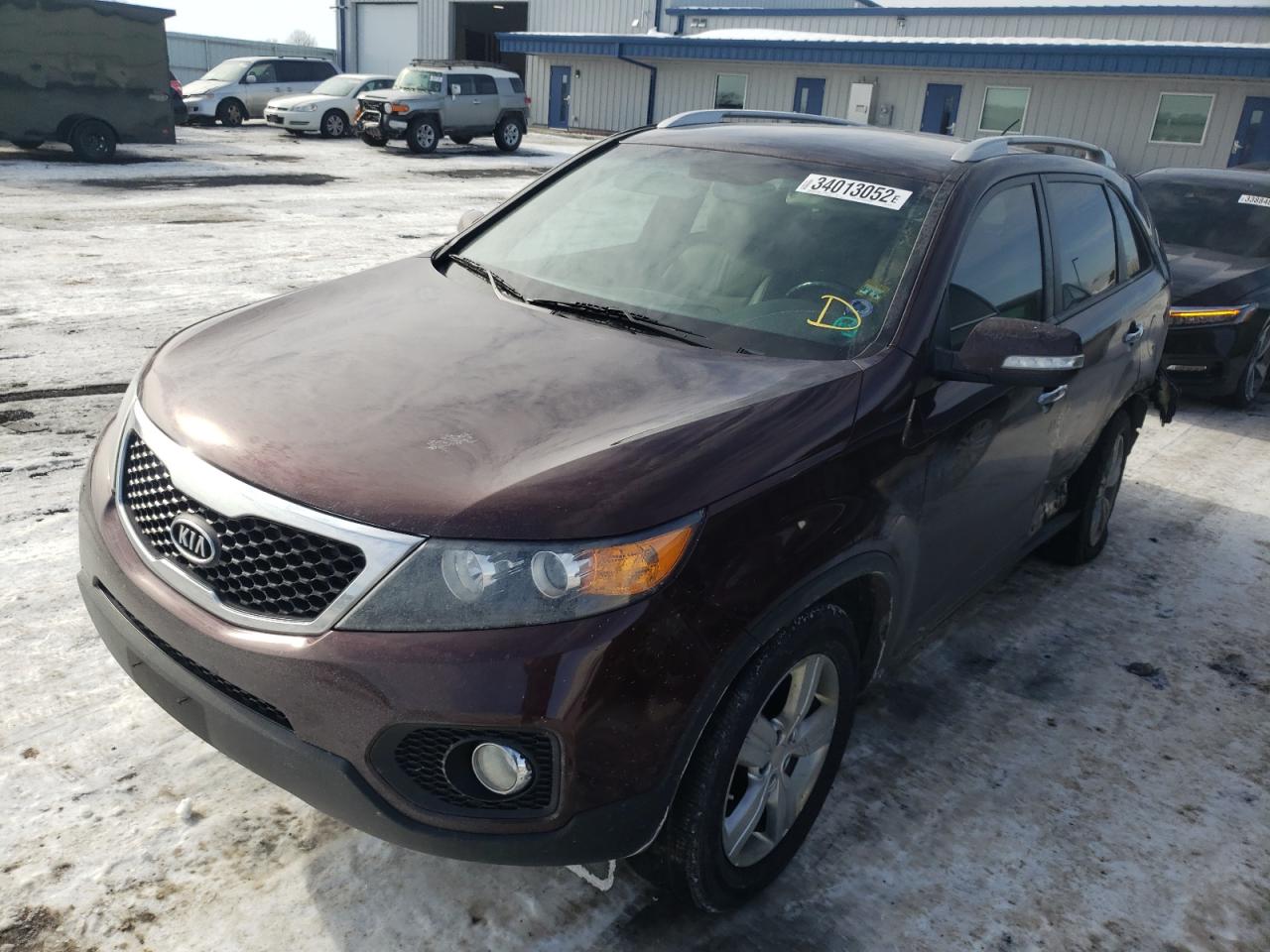 Photo 2 from auction – 2012 KIA SORENTO EX with VIN 5XYKU4A64CG284741