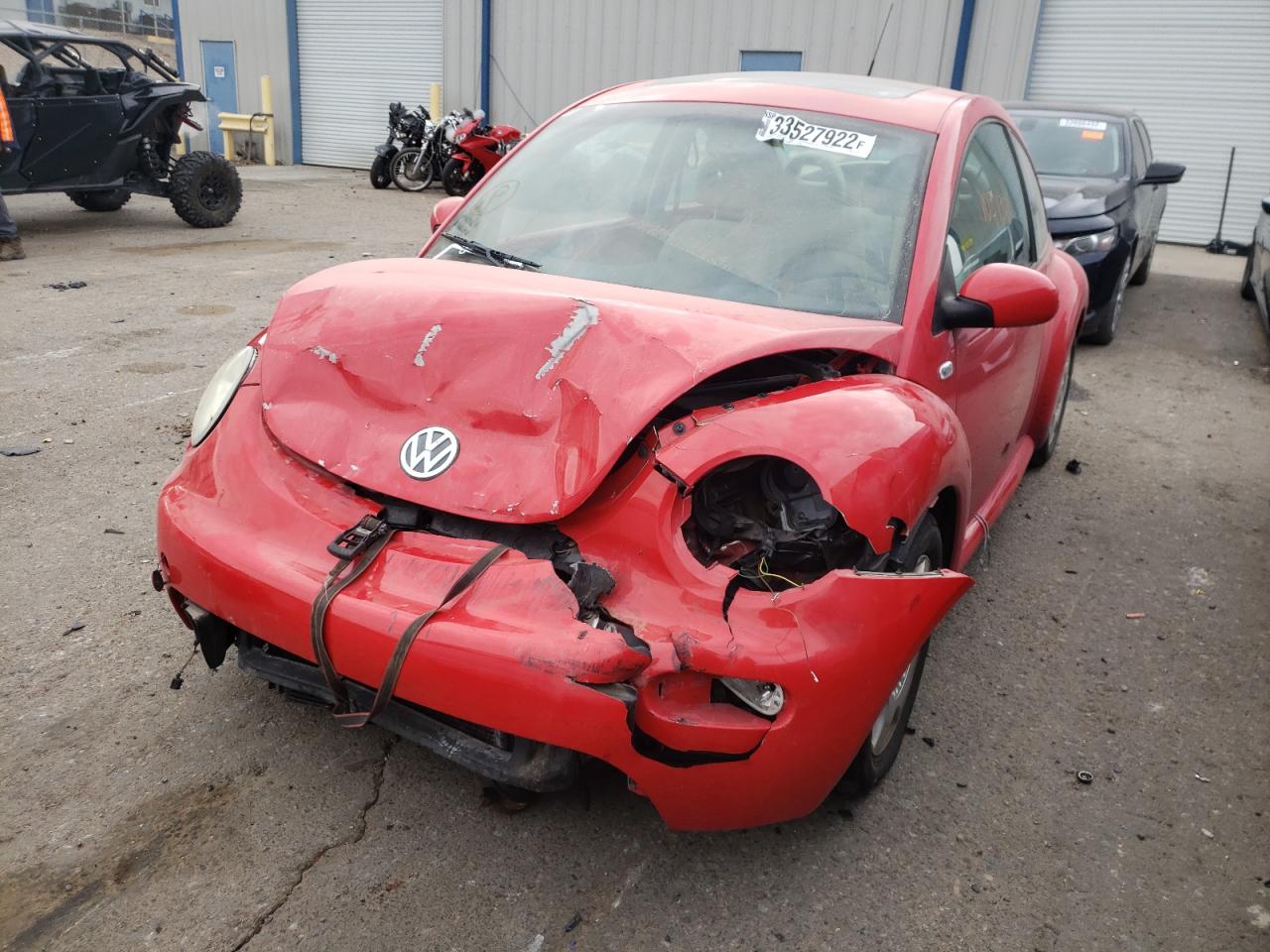 Photo 9 from auction – 2001 VOLKSWAGEN NEW BEETLE with VIN 3VWCP21C71M481146