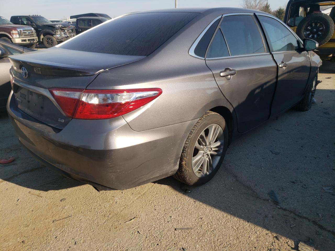 Photo 4 from auction – 2017 TOYOTA CAMRY LE with VIN 4T1BF1FKXHU368028