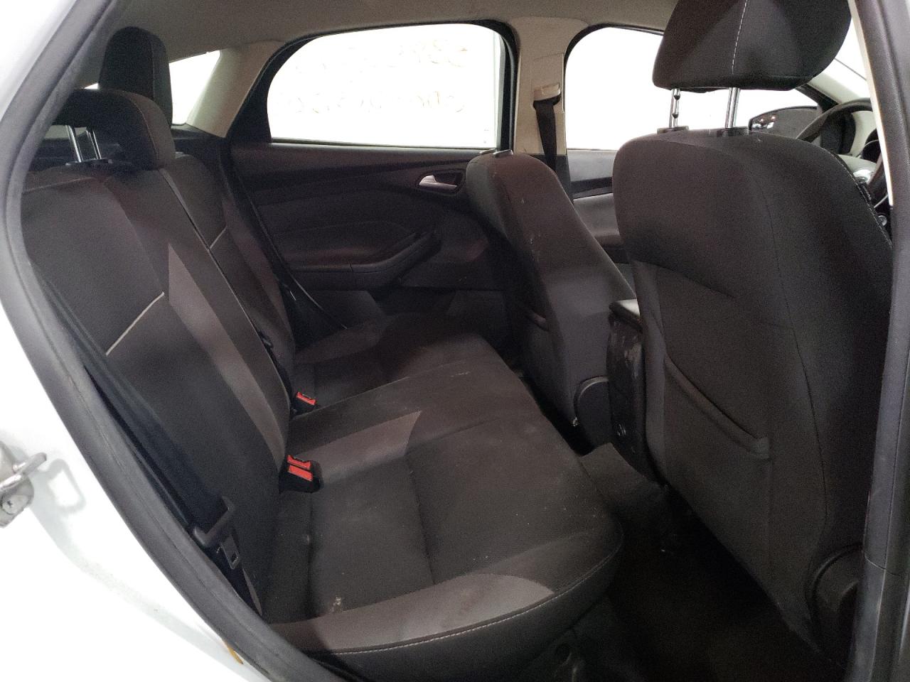 Photo 6 from auction – 2014 FORD FOCUS SE with VIN 1FADP3K24EL305798