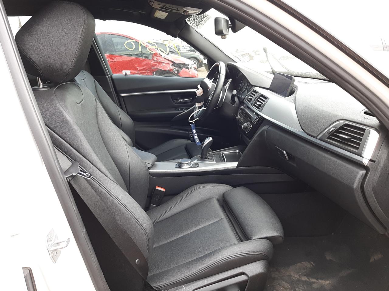 Photo 5 from auction – 2018 BMW 340 I with VIN WBA8B3C58JK384800
