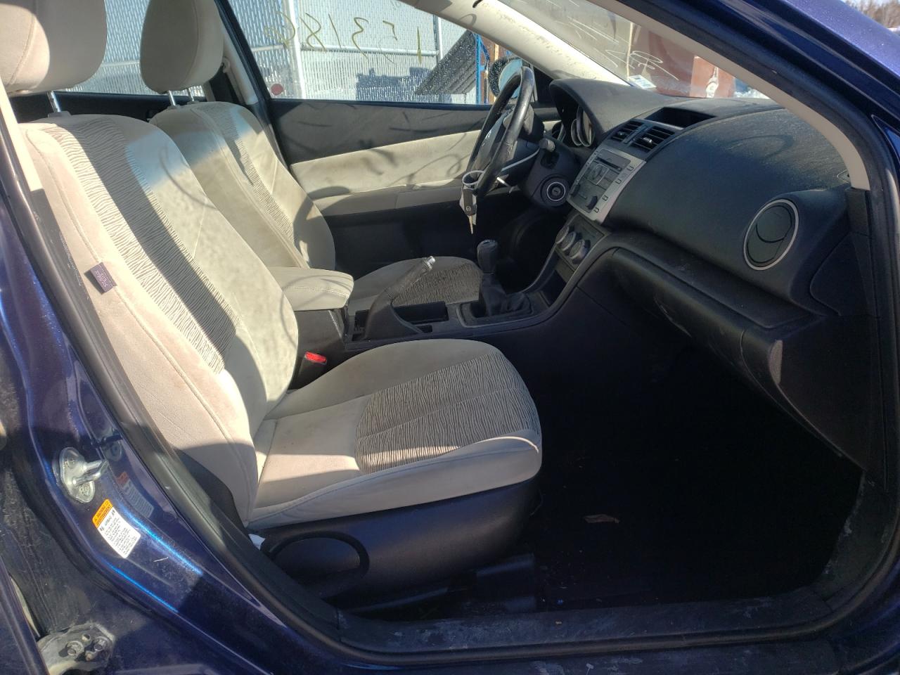 Photo 5 from auction – 2010 MAZDA 6 I with VIN 1YVHZ8BH2A5M09271