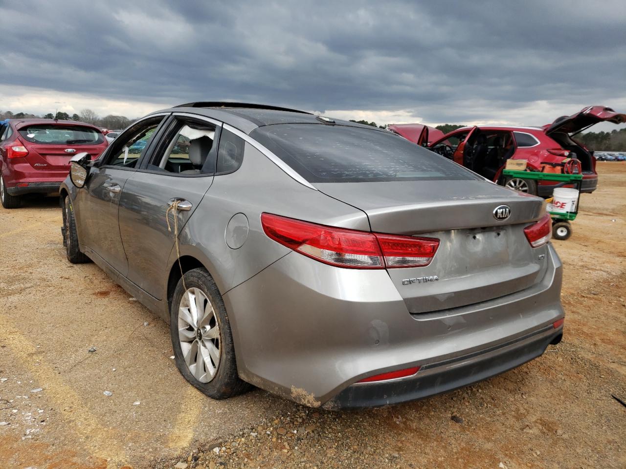Photo 3 from auction – 2016 KIA OPTIMA EX with VIN 5XXGU4L33GG033969