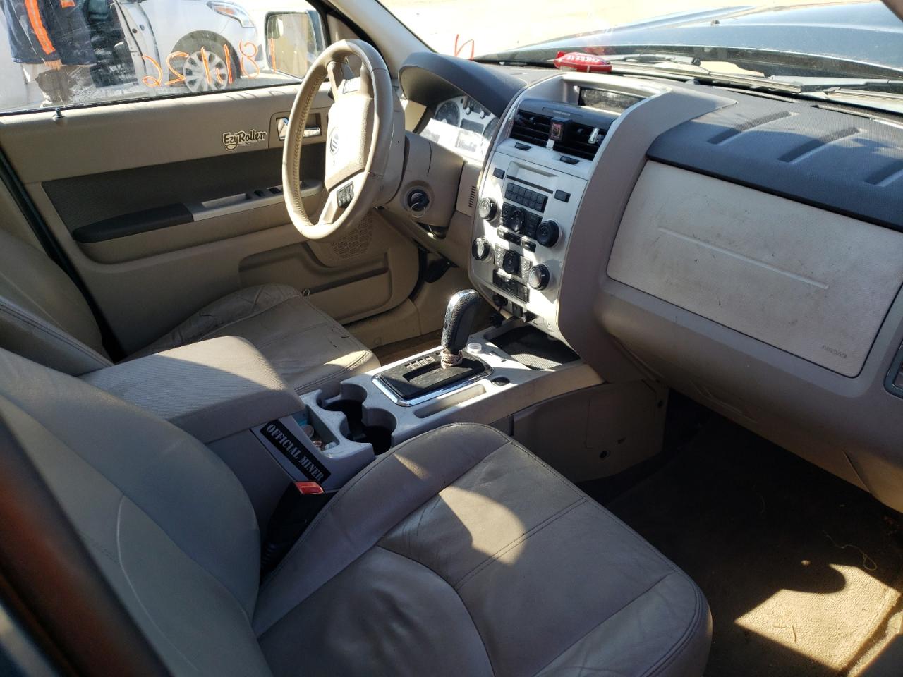 Photo 5 from auction – 2011 MERCURY MARINER PR with VIN 4M2CN8HG7BKJ07112