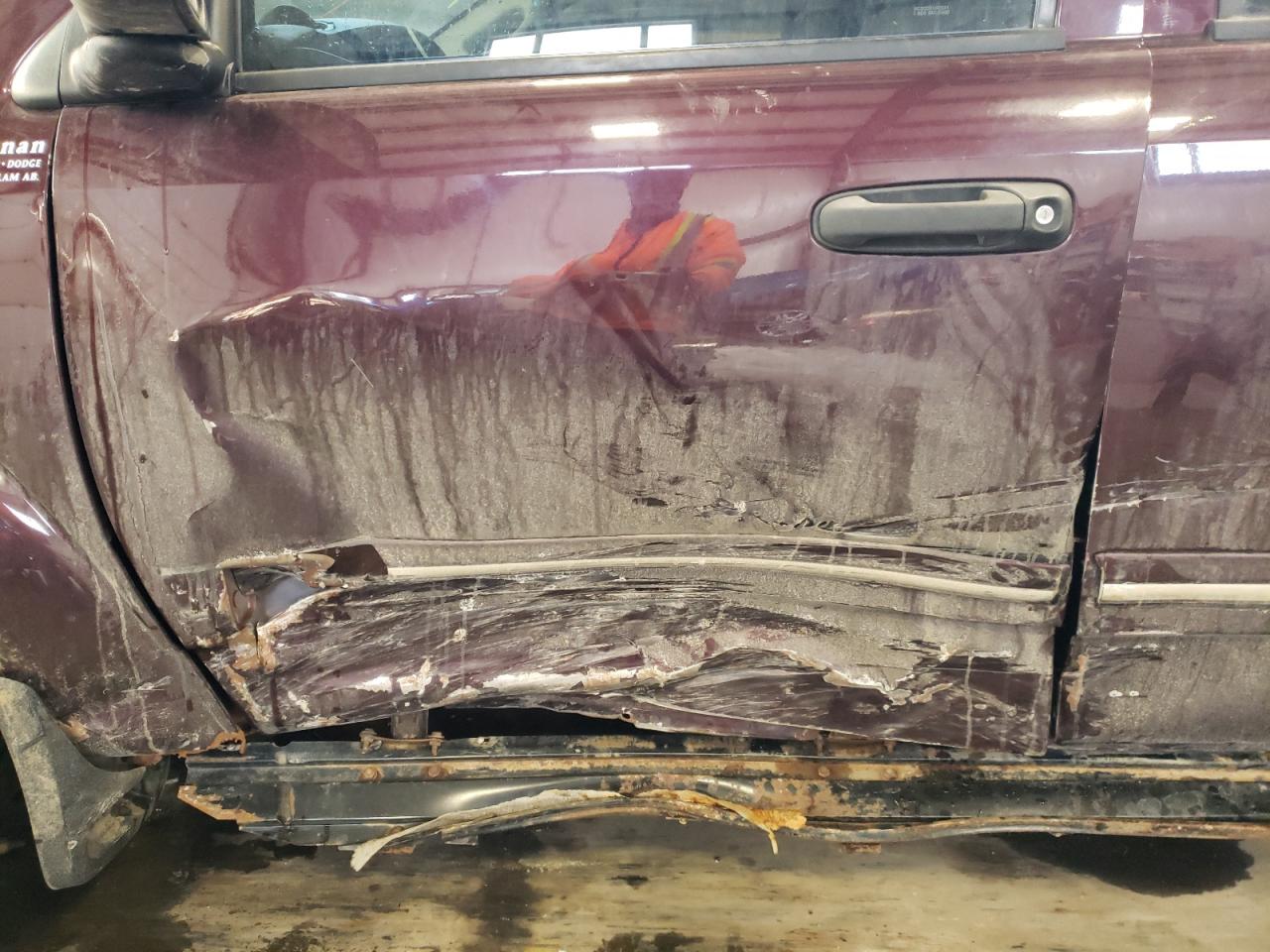 Photo 9 from auction – 2005 DODGE DURANGO LI with VIN 1D4HB58D75F588083