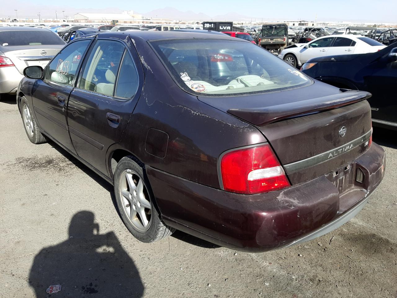 Photo 3 from auction – 2000 NISSAN ALTIMA XE with VIN 1N4DL01D2YC125298