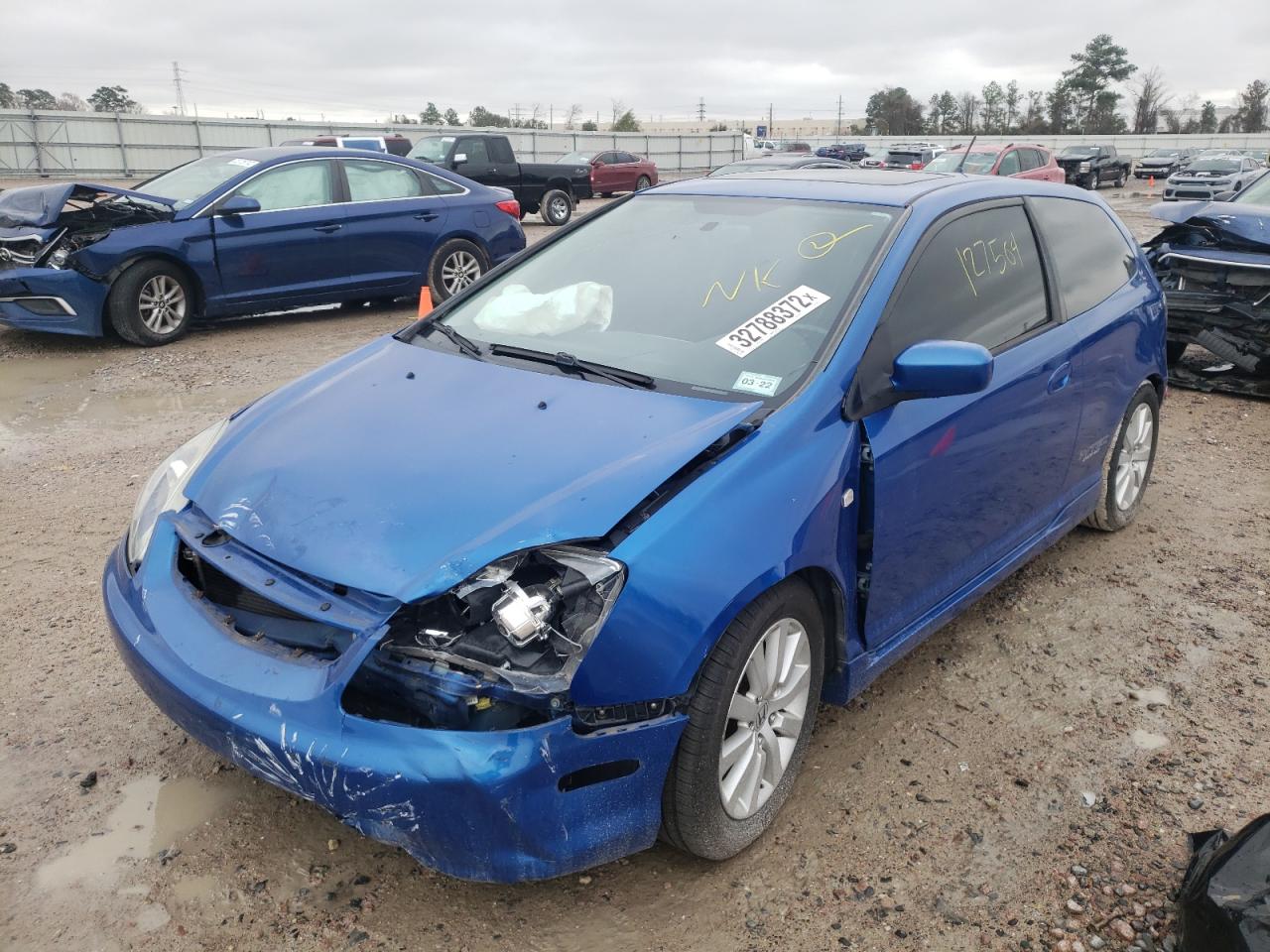 Photo 2 from auction – 2004 HONDA CIVIC SI with VIN SHHEP33554U503264