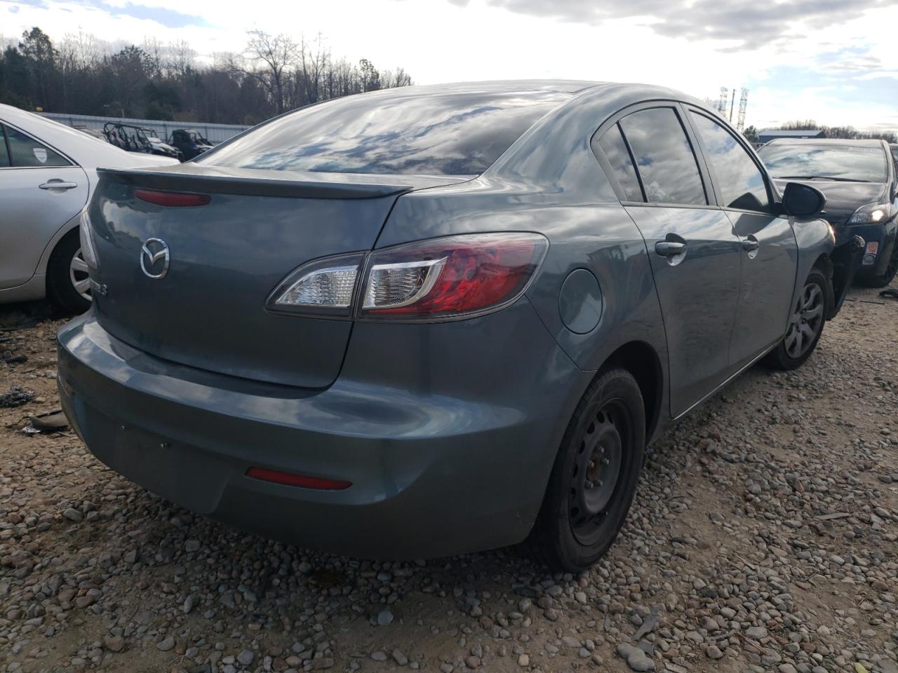 Photo 4 from auction – 2013 MAZDA 3 I with VIN JM1BL1U77D1753165