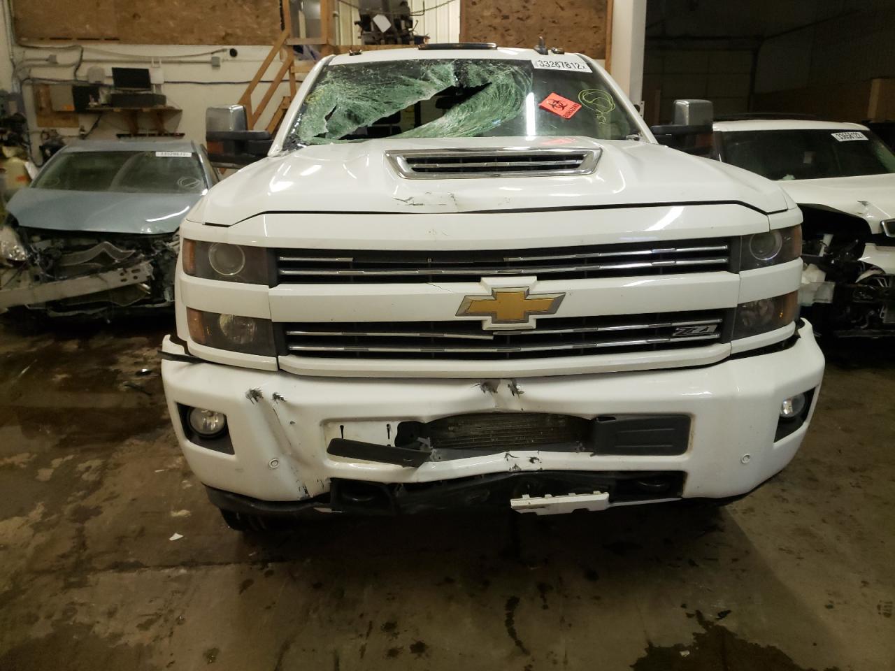 Photo 9 from auction – 2017 CHEVROLET SILVERADO with VIN 1GC1KVEY2HF210876
