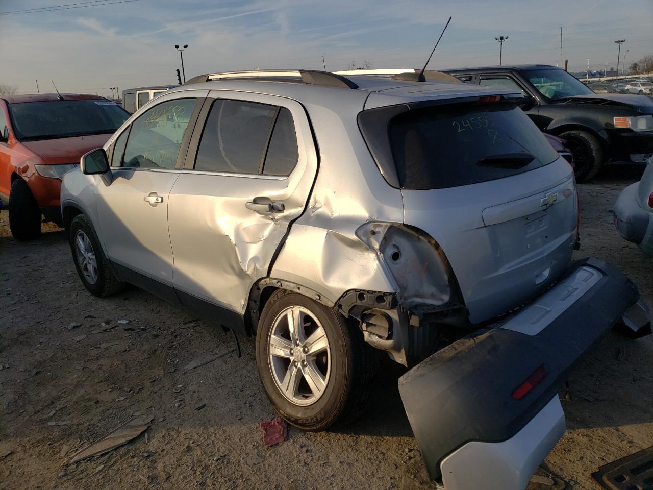 Photo 3 from auction – 2015 CHEVROLET TRAX 1LT with VIN 3GNCJLSB2FL245508