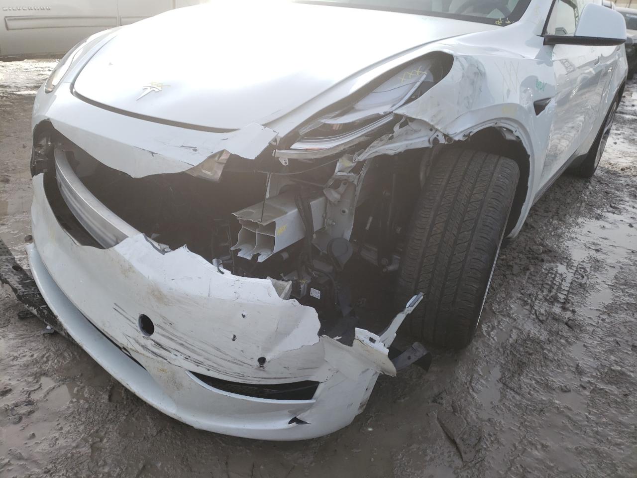 Photo 9 from auction – 2021 TESLA MODEL Y with VIN 5YJYGDEE6MF189626