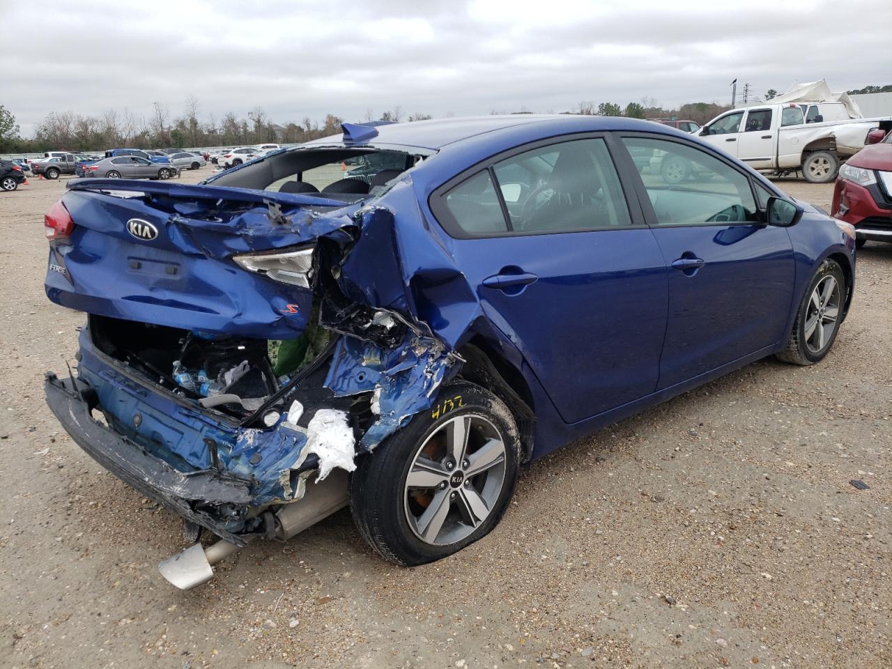 Photo 4 from auction – 2018 KIA FORTE LX with VIN 3KPFL4A78JE172144