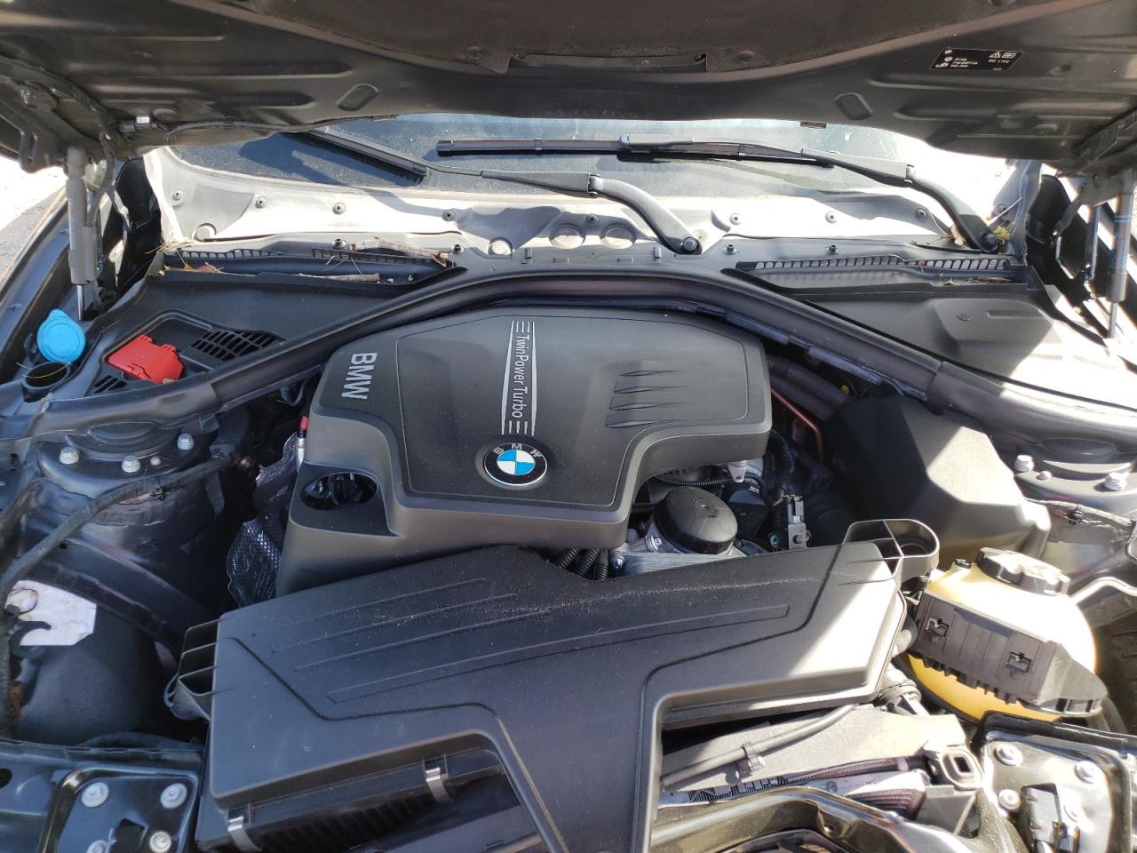 Photo 7 from auction – 2016 BMW 320 I with VIN WBA8E1G57GNU10798