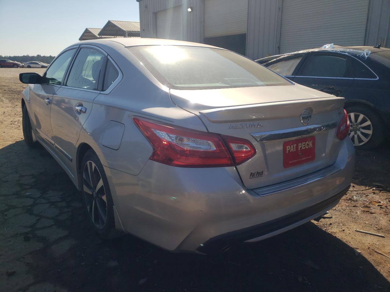 Photo 3 from auction – 2016 NISSAN ALTIMA 2.5 with VIN 1N4AL3AP7GN330973