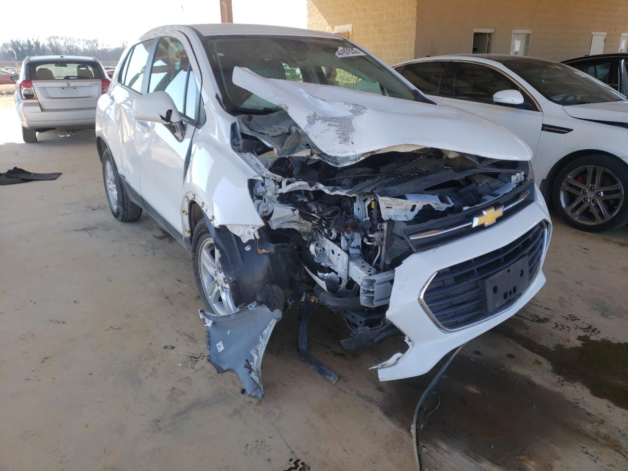 Photo 1 from auction – 2020 CHEVROLET TRAX LS with VIN KL7CJKSB2LB045712